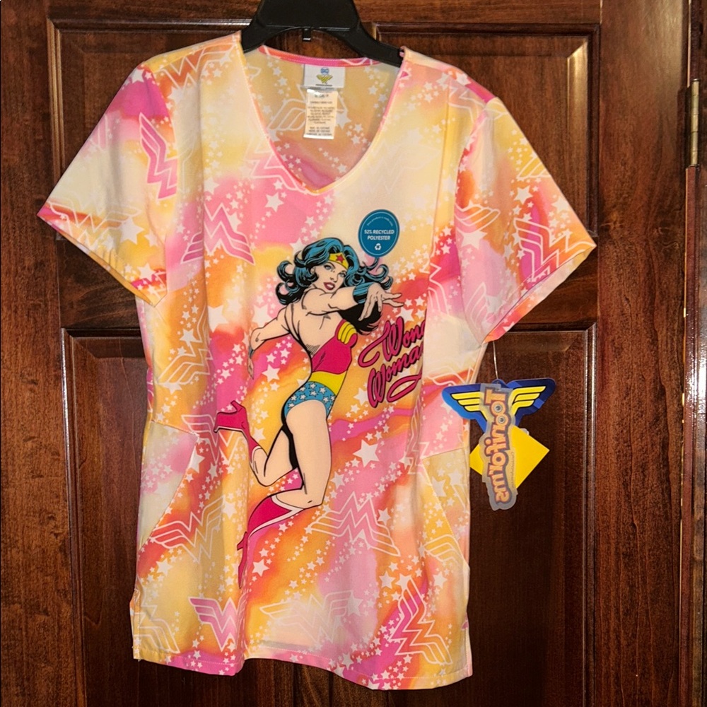 Wonder Woman Scrub Top w 2 front pockets.